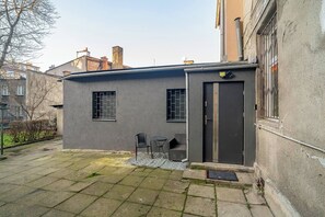 Exterior - Podgórze Apartment - 54m2, Air Con - by Rentujemy (Kraków)