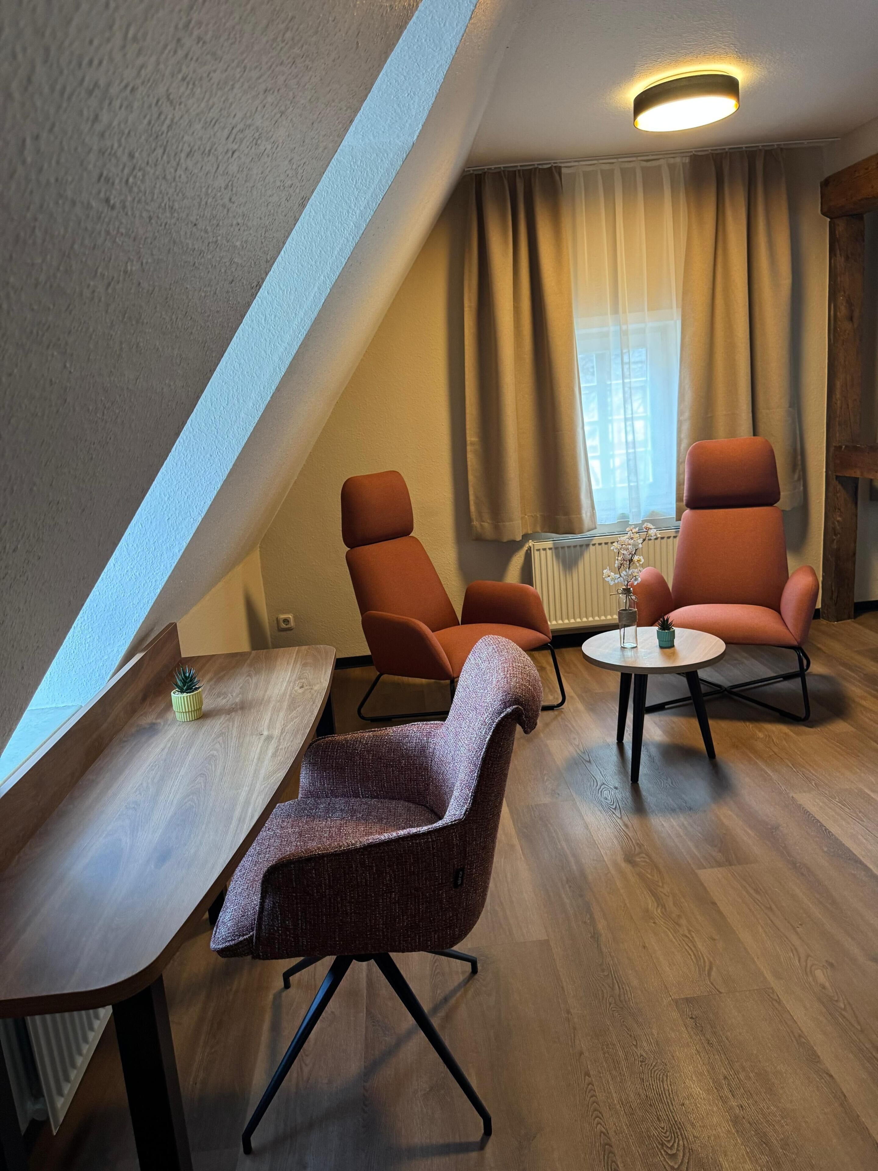 Suite – deluxe, bakgårdsutsikt | Innvendig