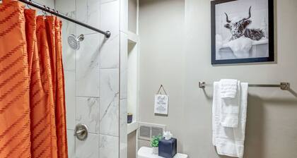 Charming Midtown Escape w/ Game Room & Patio