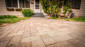 Exterior detail - St Paul Retreat: Fireplace & Pet-Friendly (Saint Paul)