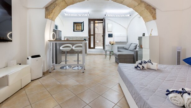 Room - Sa domu pitticca - bright studio in Cagliari (Cagliari)