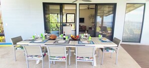 Dining - Incredible HermoSamara villa, pool, ocean view, 800 m from Samara beach (Sámara)