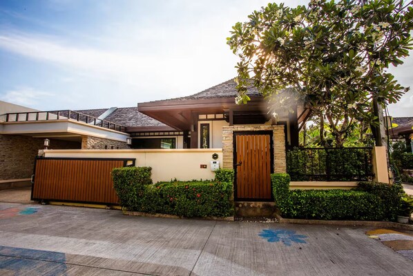 Exterior - Rawai vip 2D2 (Rawai)