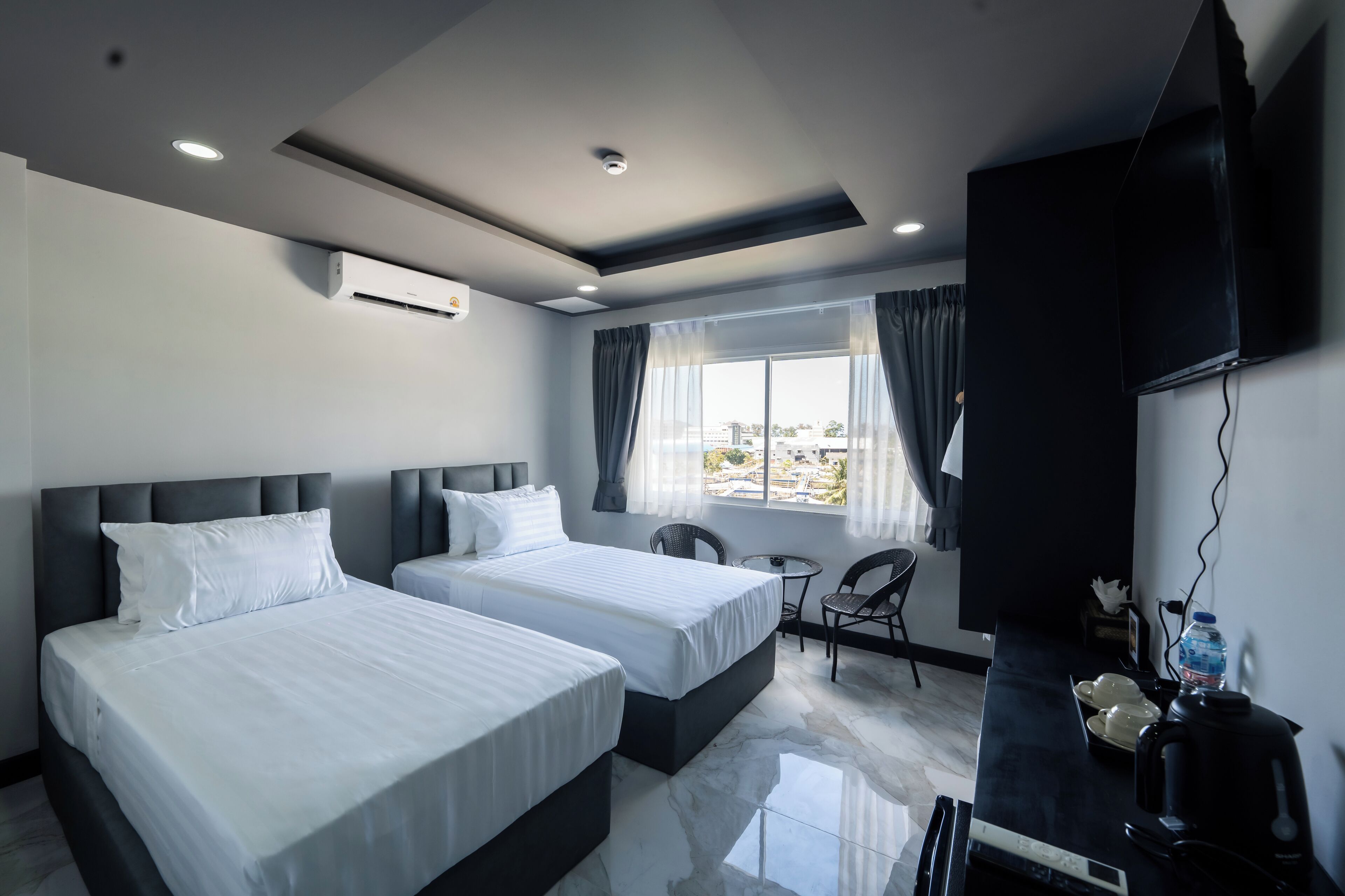 Deluxe Double or Twin Room, Balcony | Desk, laptop workspace, free WiFi