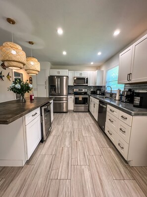 Private kitchen - 10 Min to Beach, Private Pool, Spacious Family-Friendly Retreat! (Clearwater)