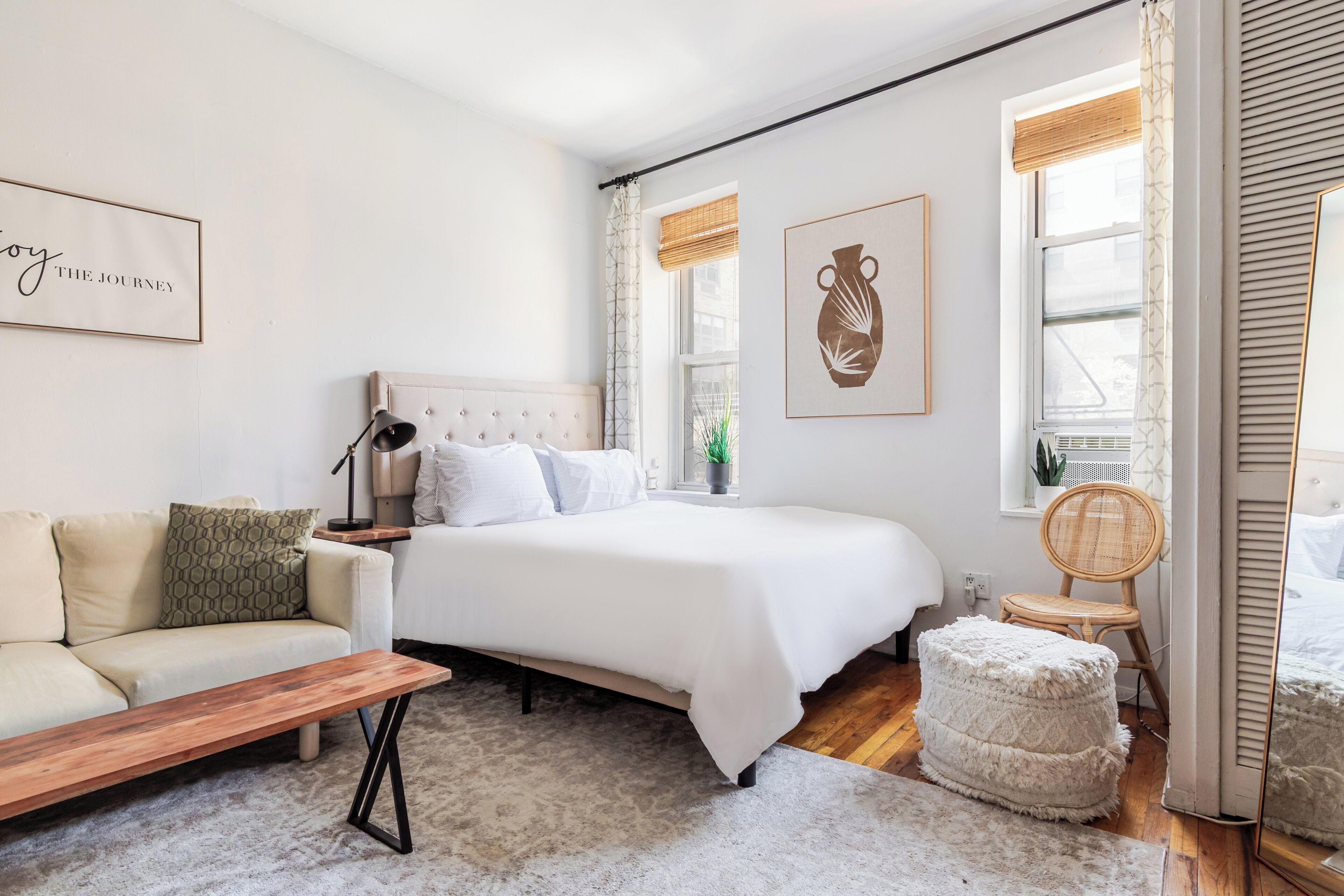 1 habitación, tabla de planchar con plancha, wifi y ropa de cama 