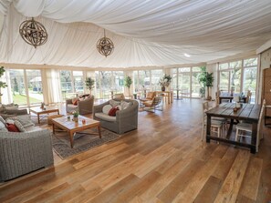 Cottage | Interior