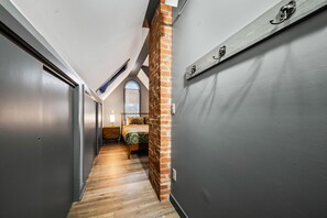 Interior - Spacious 5BR Retreat - Duplex close to Attitash (Bartlett)