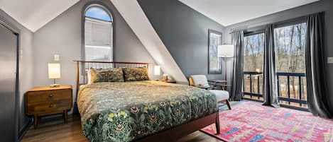 5 habitaciones, escritorio, cuna de viaje y wifi