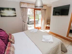 2 bedrooms, individually decorated, individually furnished, free WiFi - Oak Tree Cottage - Gower (Swansea)