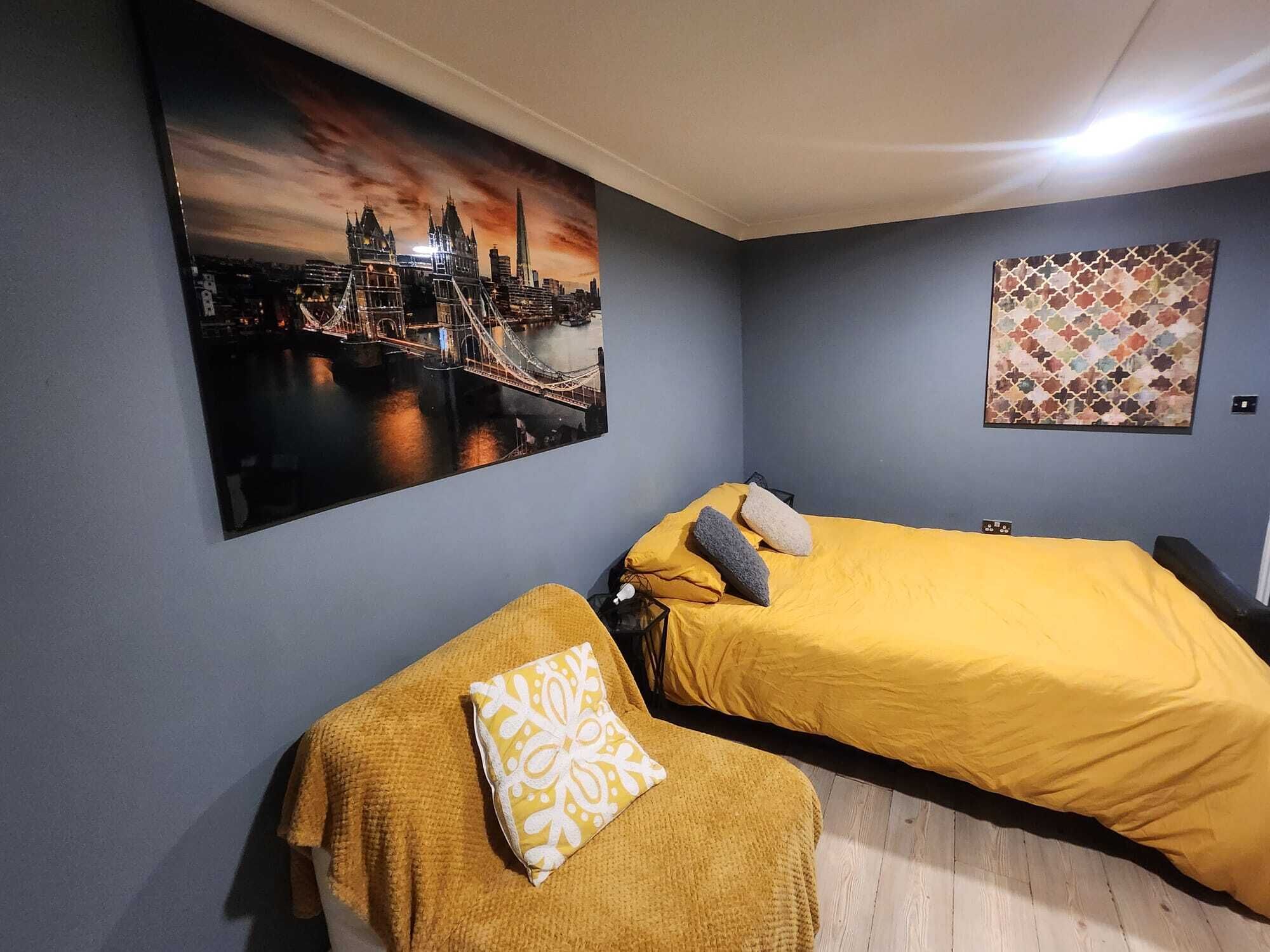 1 bedroom, iron/ironing board, WiFi, bed sheets