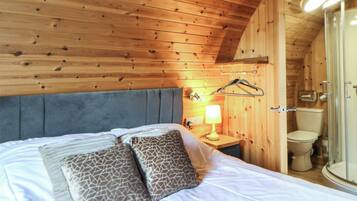 1 bedroom, individually decorated, individually furnished, free WiFi