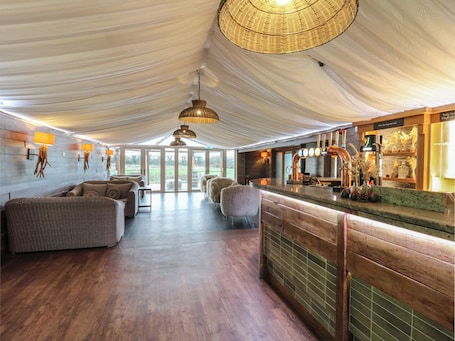 Lobby. Glamping Tri Pod 6 - Gower
