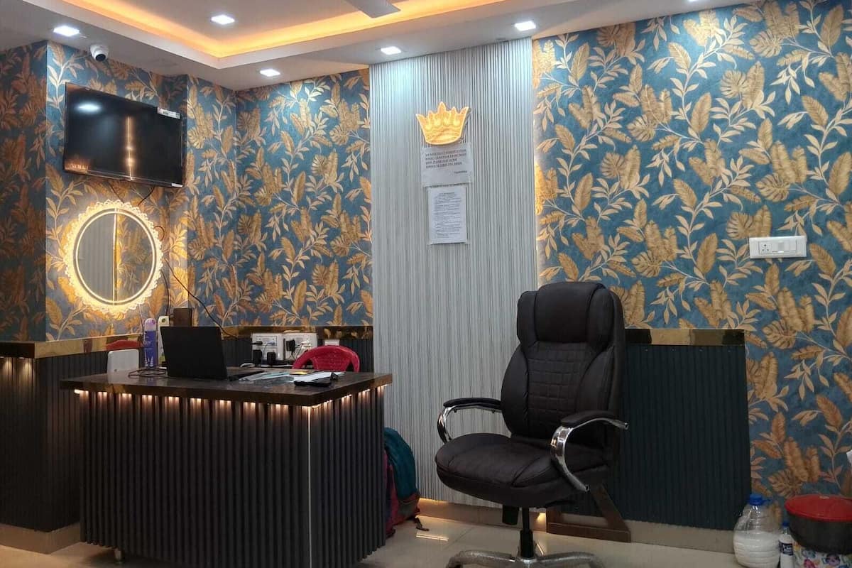 44-inch LED TV with digital channels