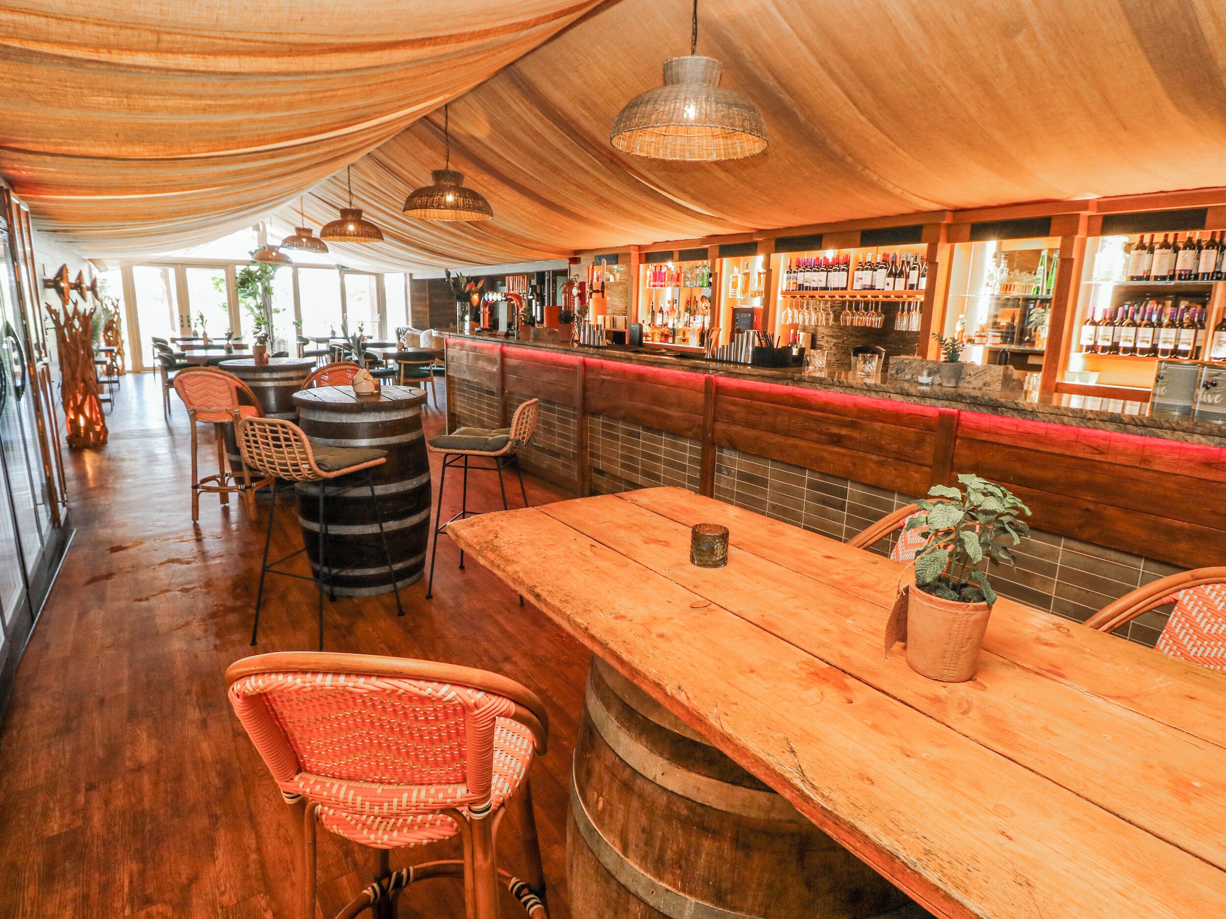Cottage | Bar (on property)