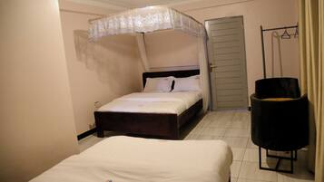 Doppel- oder Zweibettzimmer, Seeblick