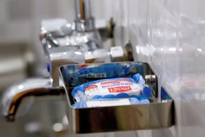 Double or Twin Room, Lake View | Bathroom - JD LUXURY HOTEL (Jinja)