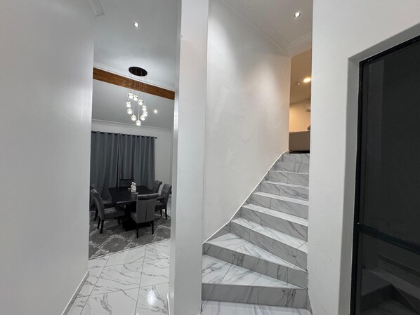 In-room dining - Bryanston Luxury Secure 4BR Haven (Sandton)