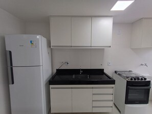 Private kitchen - Apartments Just 270 Meters From Praia do Morro, Guarapari - Epus (Guarapari)