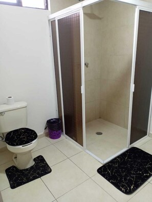 Comfort fyrbäddsrum | Gratis wi-fi