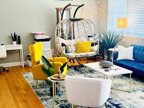 Smart-TV, bøker, PC-skjermer og printere