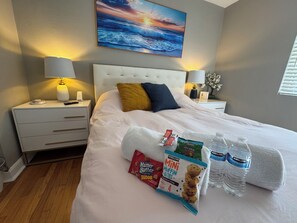 4 bedrooms, desk, iron/ironing board, WiFi