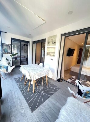 2 bedrooms, WiFi, bed sheets - A haven of peace in Dar Bouazza (Casablanca)