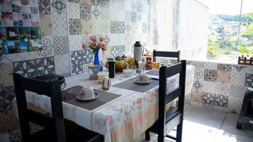 House, Smoking | 3 bilik tidur