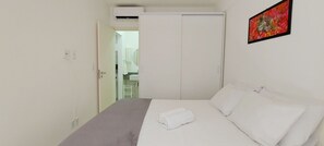 Basic Apartment | Free WiFi, bed sheets - COOND0117 - Condomínio Saint Thomas (Salvador)