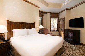 1 slaapkamer, een strijkplank/strijkijzer, wifi, beddengoed