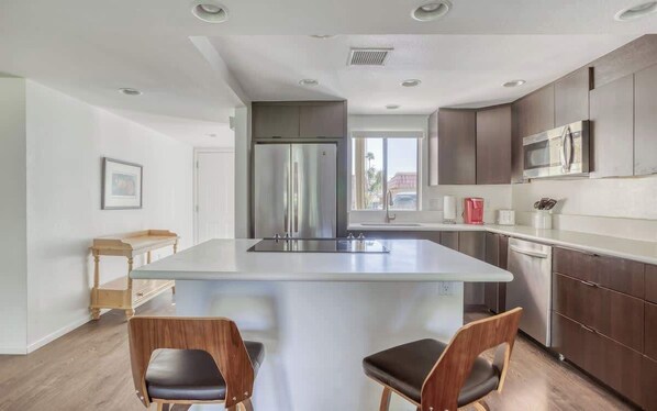 Fridge, microwave, oven, stovetop - Stylish 2BR Condo w/ Pool & Golf in Palm Desert (Palm Desert)