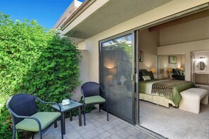Terrace/patio - Lush Landscaping and Great Golfer View-VB607 (Palm Desert)