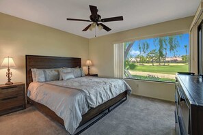 2 bedrooms, iron/ironing board, WiFi, bed sheets - Beautiful condo with scenic views|Pool, spa access (Palm Desert)