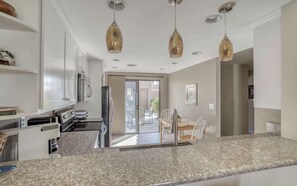 Fridge, microwave, oven, stovetop - Remodelled-Walk to Pool-Patio-VS589 (Palm Desert)
