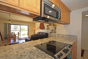 Interior - Condo on Fairway with Pool, Tennis and Golf Access (Palm Desert)