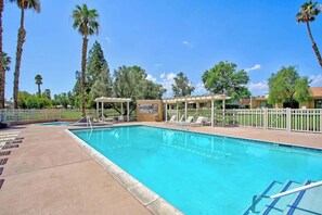 Pool - Condo with views, BBQ|Pool, golf, tennis access (Palm Desert)
