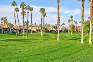 Golf - Patio-BBQ-Firepit-Close to Pool-V3833 (Palm Desert)