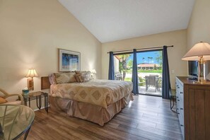2 bedrooms, iron/ironing board, WiFi, bed sheets - Views with BBQ, pool, golf, tennis access and more (Palm Desert)