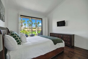 2 bedrooms, iron/ironing board, WiFi, bed sheets - Fully Refreshed and Beautifully Decorated (Palm Desert)