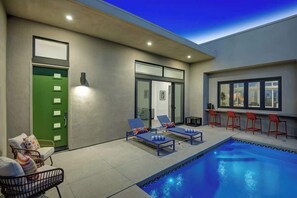 Pool - Pet-friendly home with heated spool + fire pit (Palm Springs)