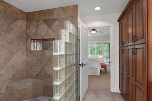 3 bedrooms, iron/ironing board, WiFi, bed sheets - Pet-friendly Palm Valley condo|Views|BBQ|Pool|Spa (Palm Desert)
