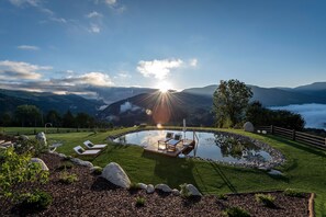 Property grounds - Chalet Mountain with Mountain Views, Sauna, Hot Tub and Wi-Fi (Mühlbach)