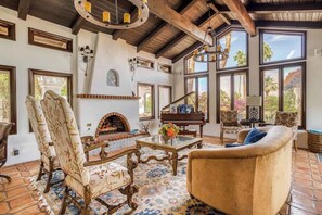 Interior - Pet-friendly tennis estate in The Mesa|360-views (Palm Springs)