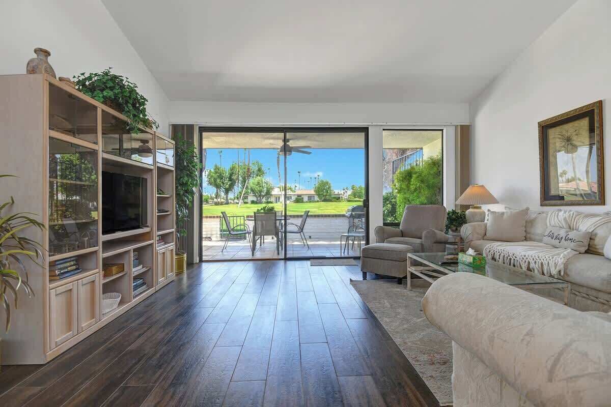 Télévision, espaces bureaux