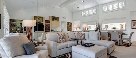 TV, fireplace, offices