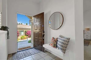 Interior - V3947 - Greens and Dreams (Palm Desert)