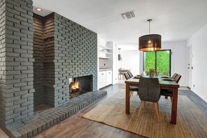 Dining - Picturesque Home, Resort Style Backyard (Palm Springs)