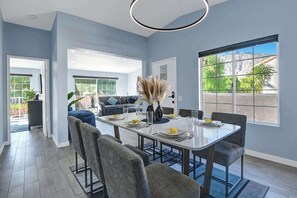 Dining - Renovated Mesquite Country Club Phase 3 Condo (Palm Springs)