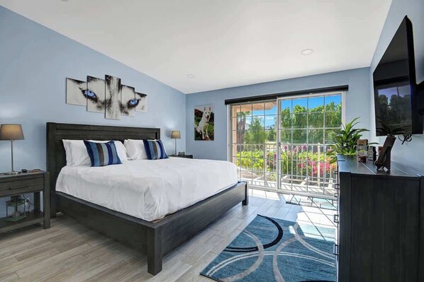 2 bedrooms, iron/ironing board, Internet, bed sheets - Renovated Mesquite Country Club Phase 3 Condo (Palm Springs)
