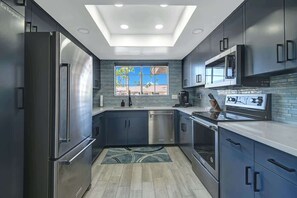 Fridge, microwave, oven, stovetop - Renovated Mesquite Country Club Phase 3 Condo (Palm Springs)